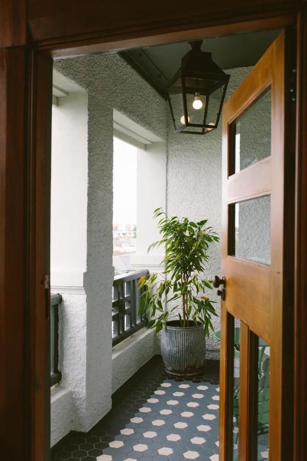 The Convent Hotel Окленд Экстерьер фото