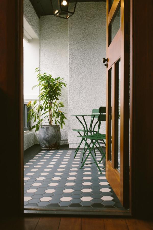 The Convent Hotel Окленд Экстерьер фото