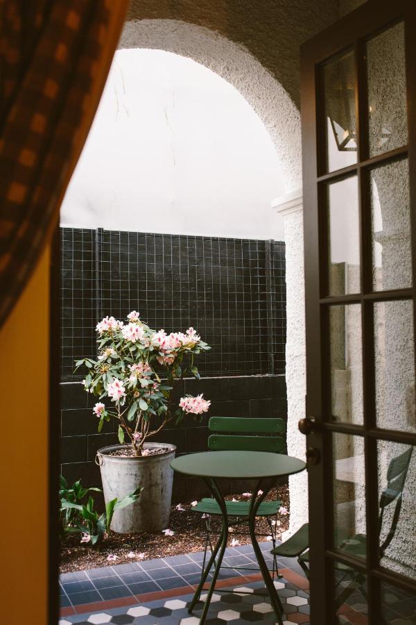 The Convent Hotel Окленд Экстерьер фото